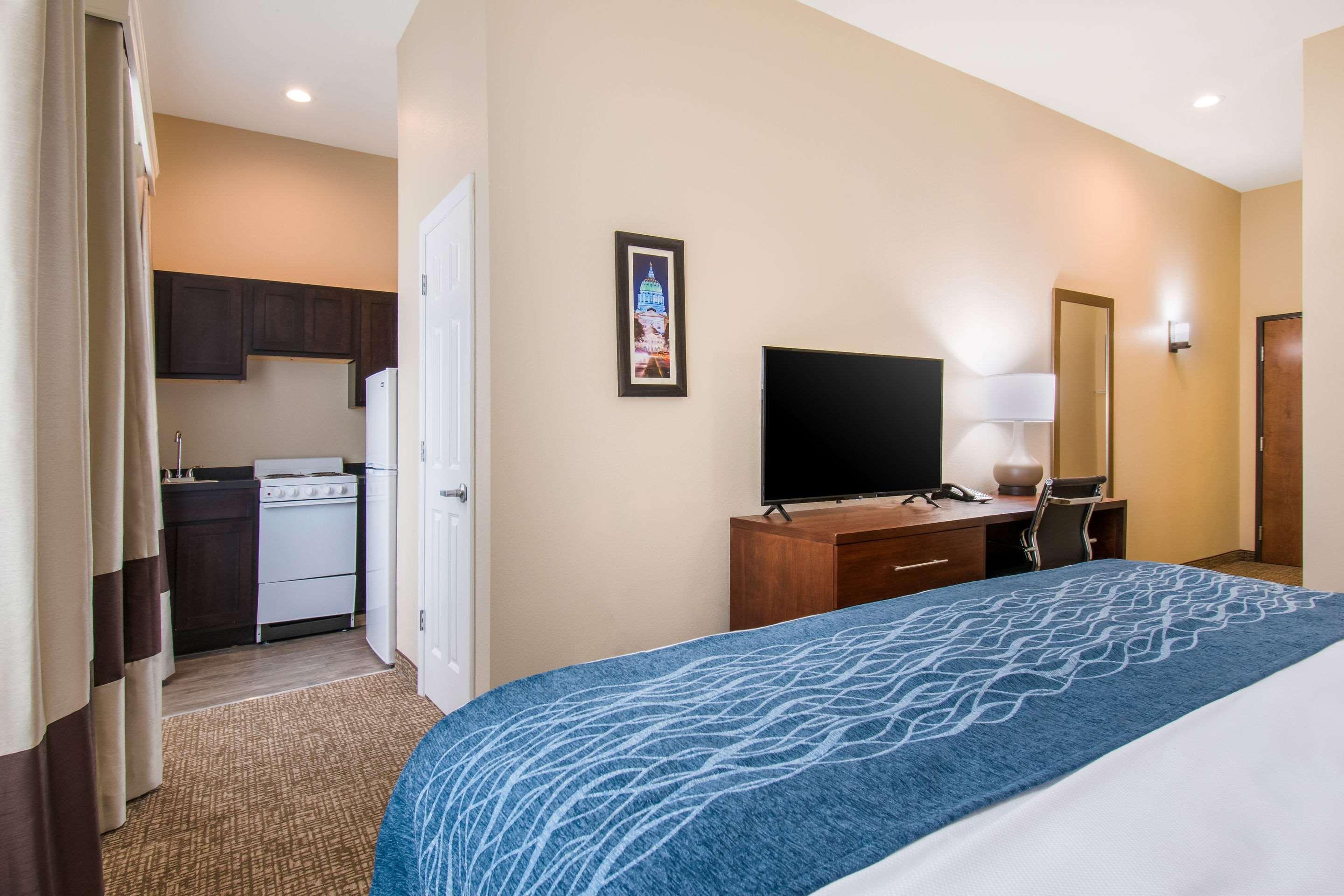 Comfort Inn & Suites Harrisburg - Hershey West Ngoại thất bức ảnh
