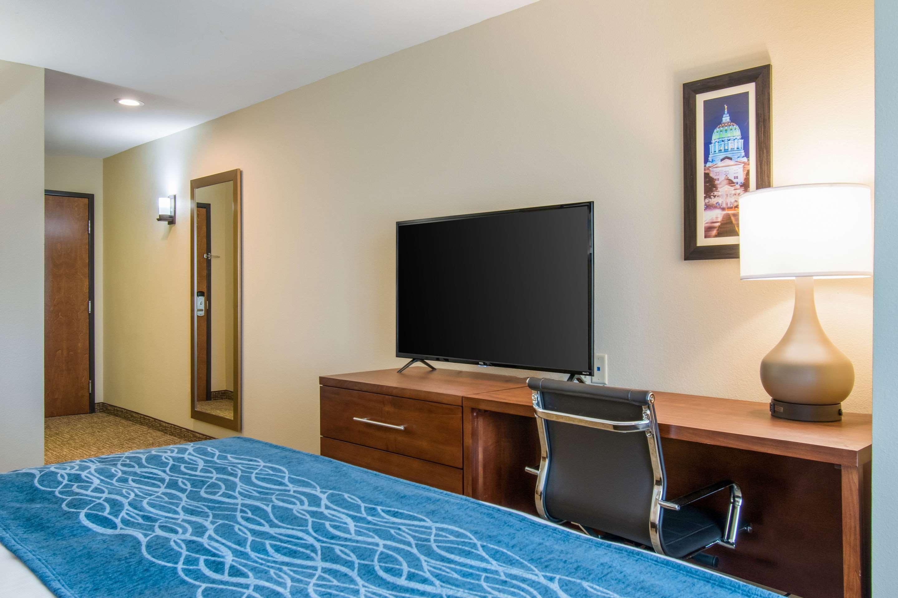 Comfort Inn & Suites Harrisburg - Hershey West Ngoại thất bức ảnh
