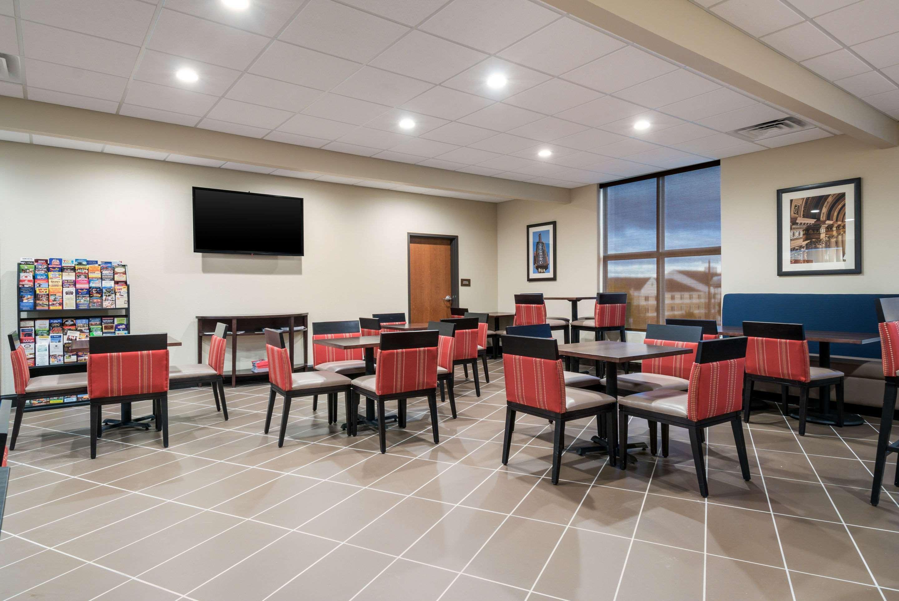 Comfort Inn & Suites Harrisburg - Hershey West Ngoại thất bức ảnh